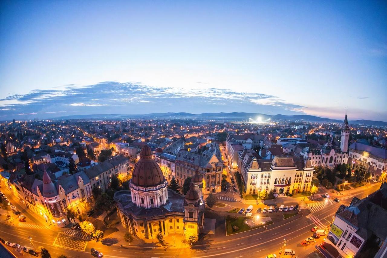 Butterfly Apartment-Hidden Gem In The Heart Of Târgu-Mureş Buitenkant foto